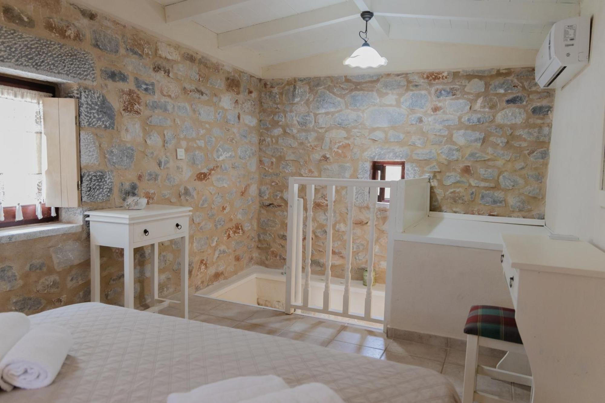 Ampelos Tower Kokkala Chambre photo